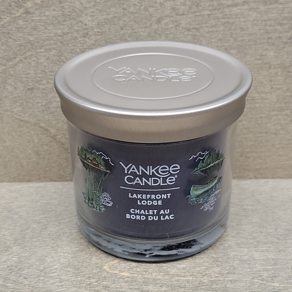 Yankee Candle Lakefront Lodge 4.3 oz Small Jar Tumbler with Lid Blue
